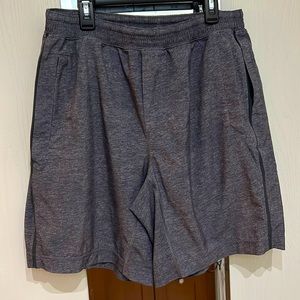 Lululemon Men’s pace break short 9” with lining